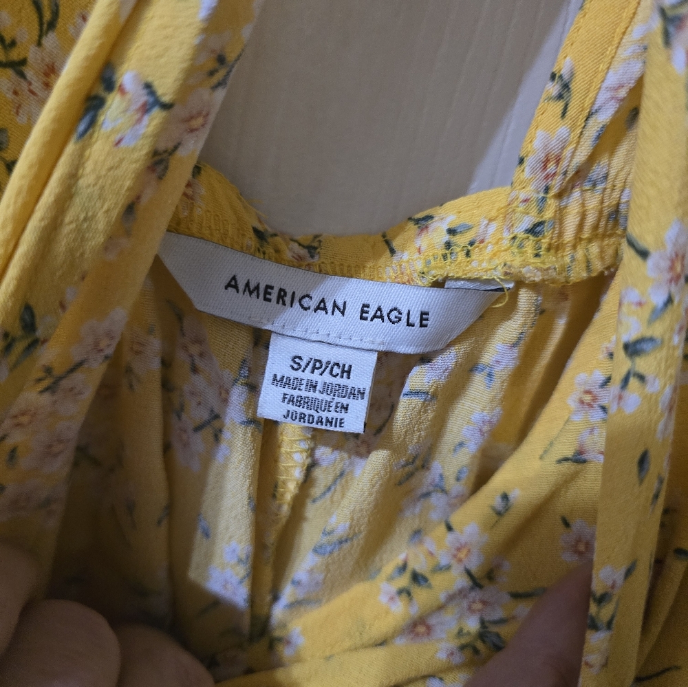 American Eagle Wrap Front Open Back Romper, Yellow Floral Print, Tie Waist, EUC! - Picture 14 of 15